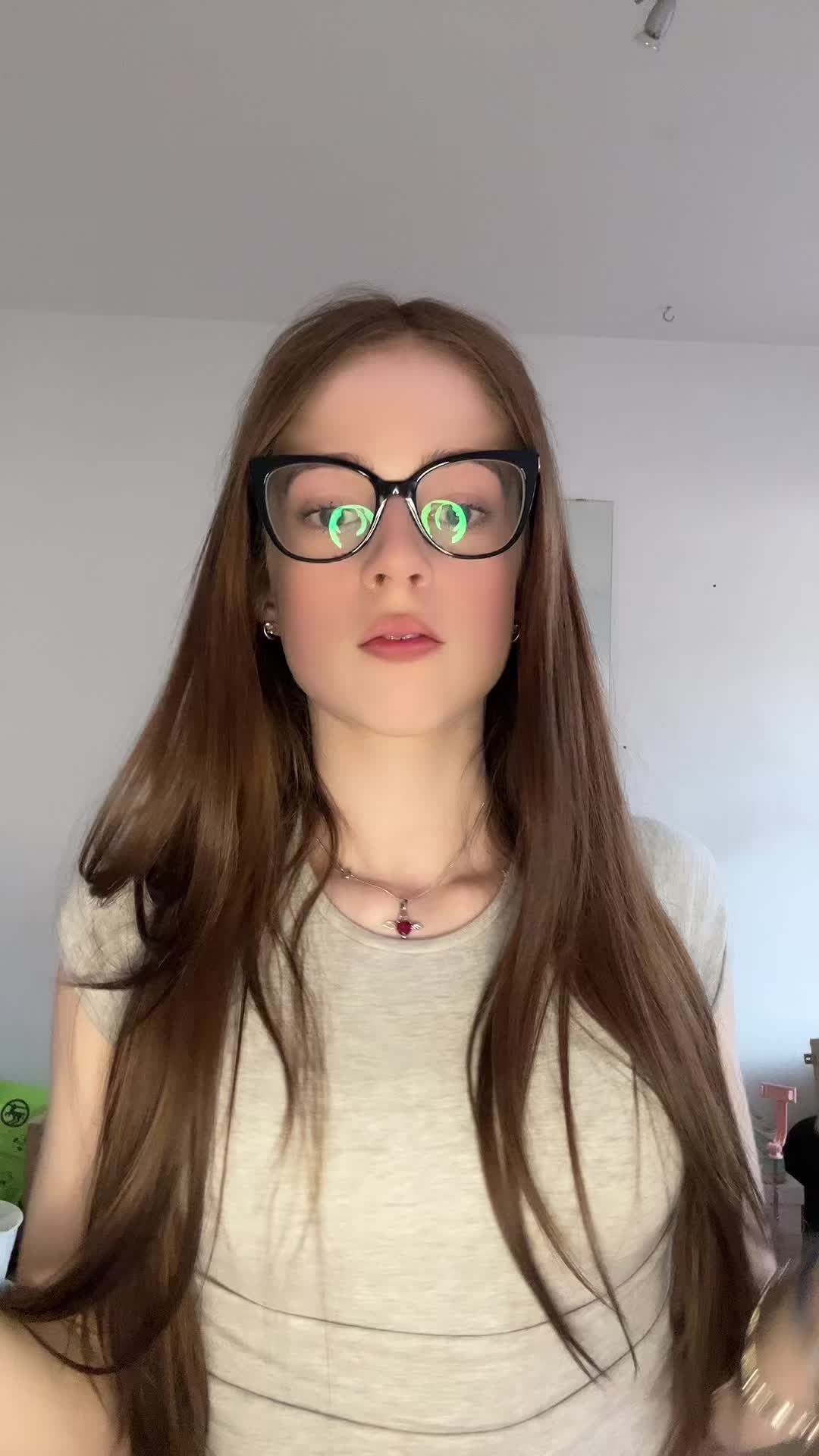 @𝓁𝒾𝓋𝒾 🎀