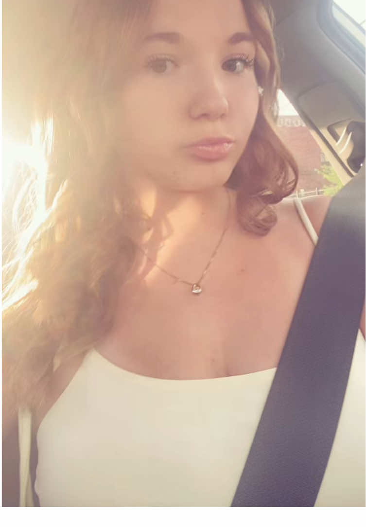 @andreajaylucena