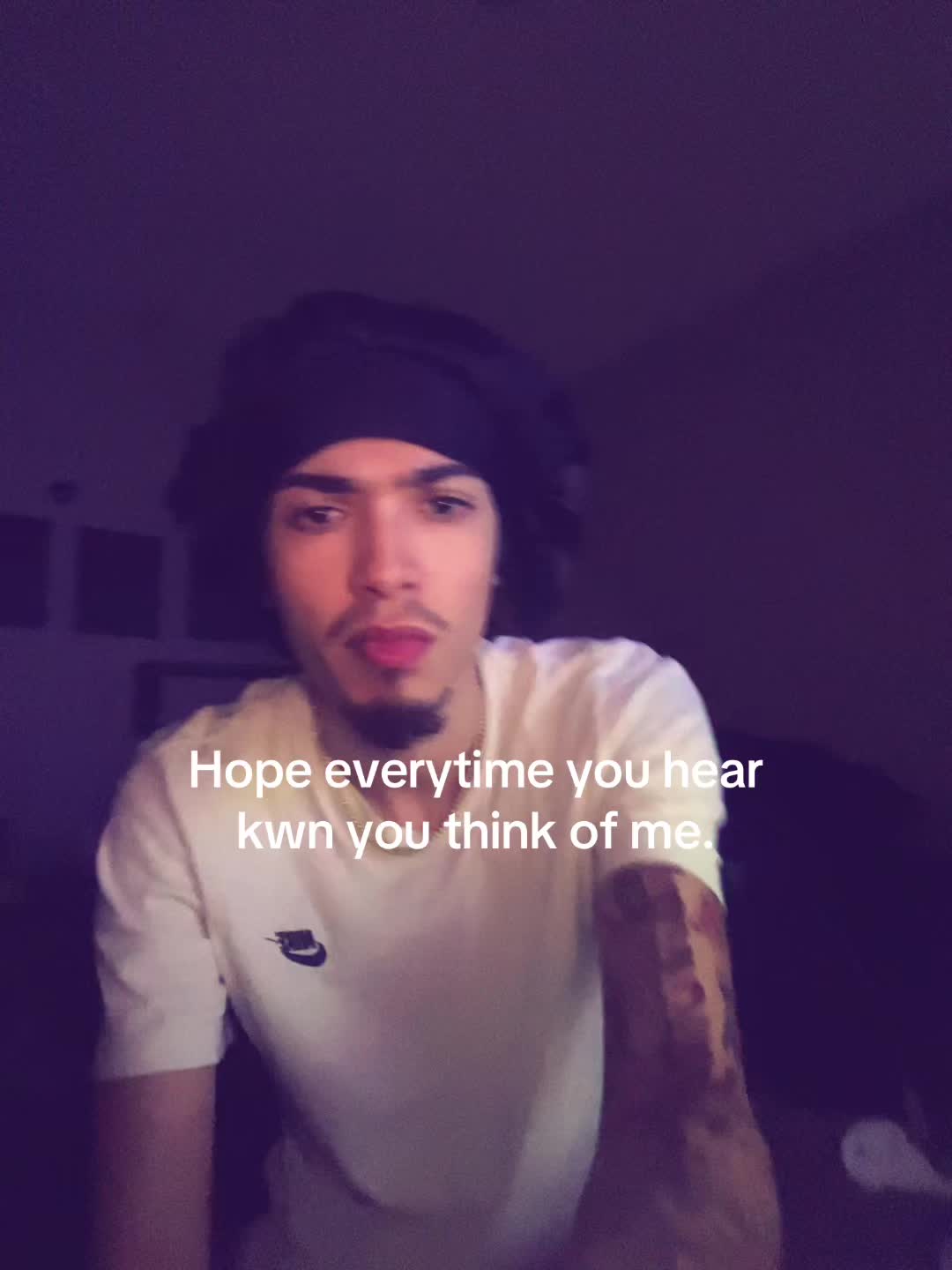 @￼