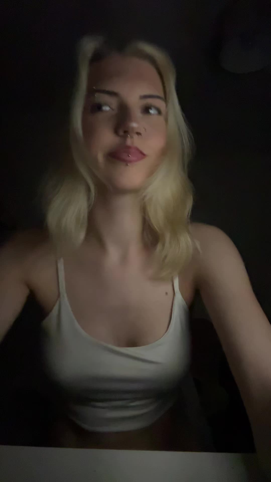 @️