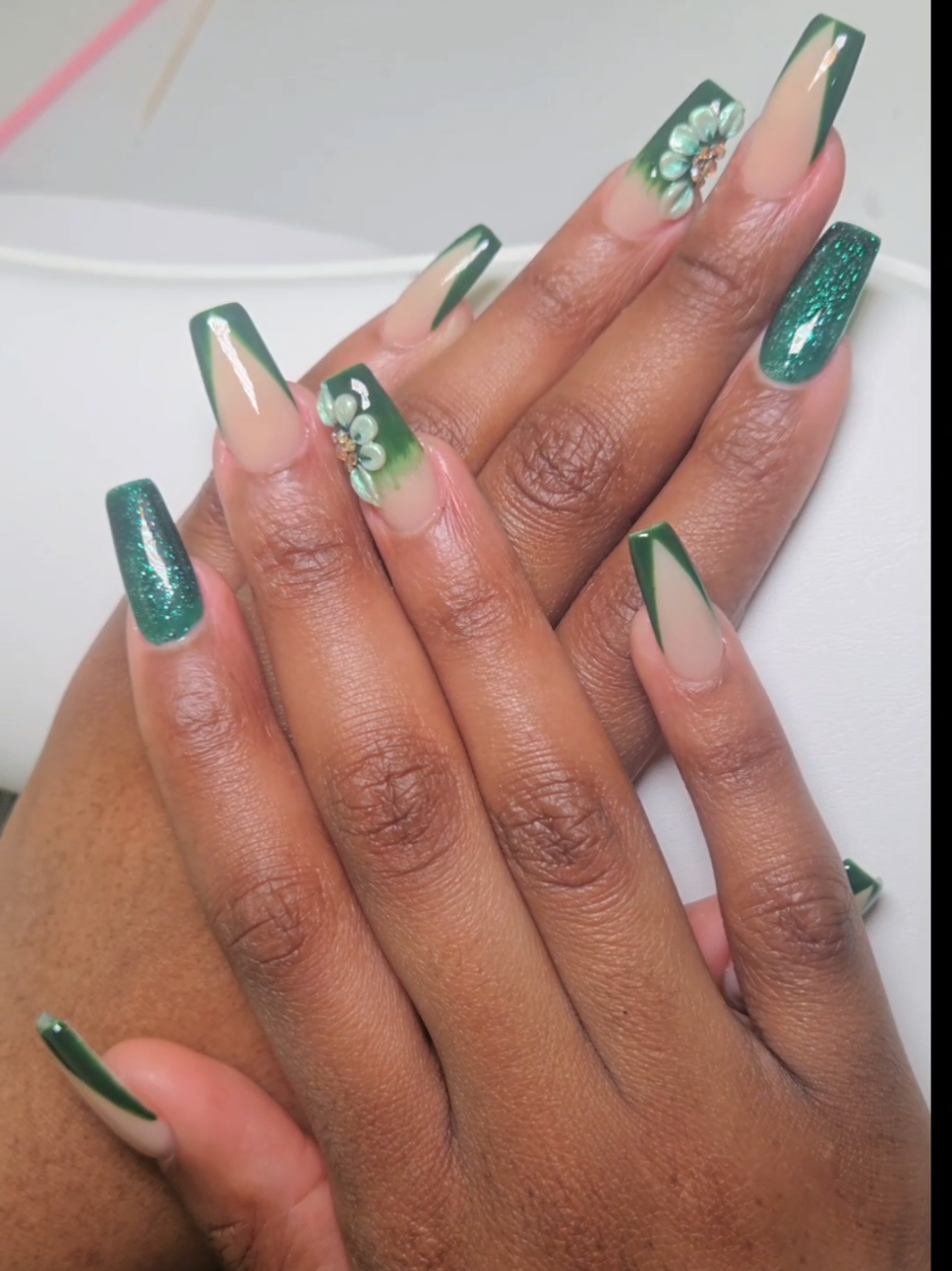@Younik Beauty Academy Inc