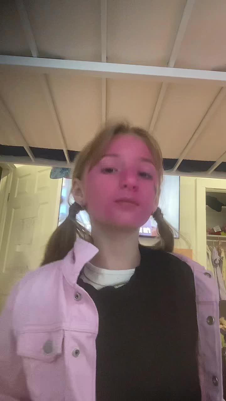 @TeddiAnne