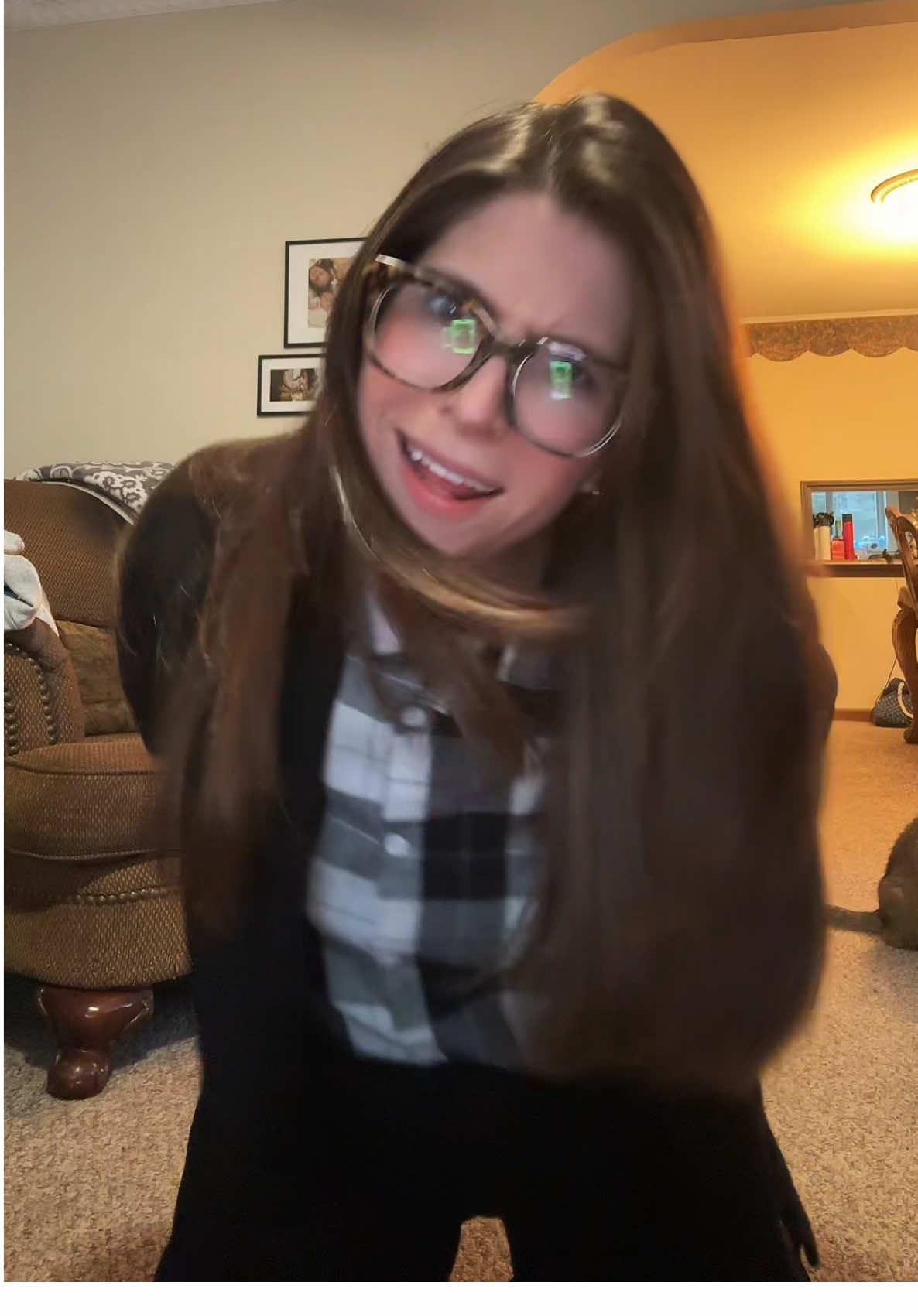 @LACEY | MOM | FUNNY-ISH