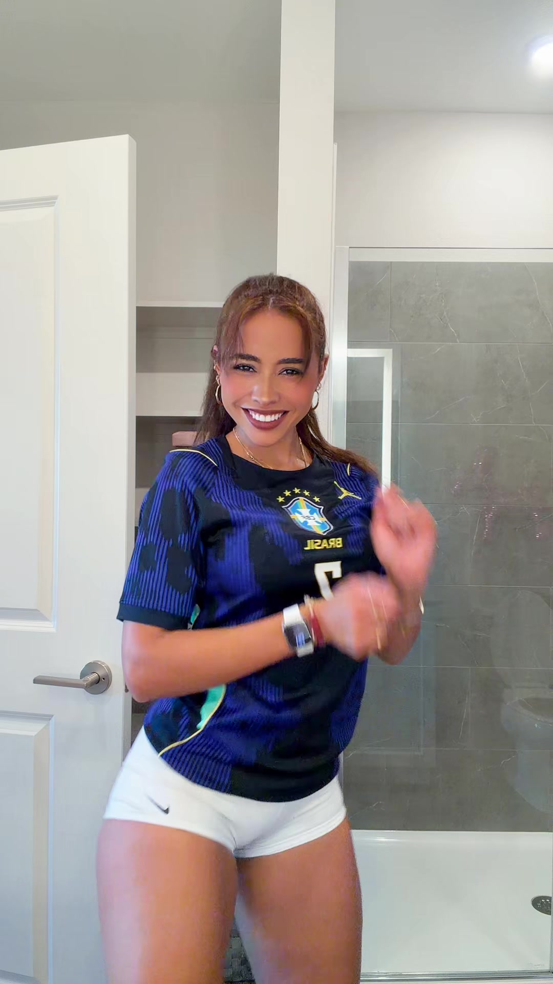 @menaavs