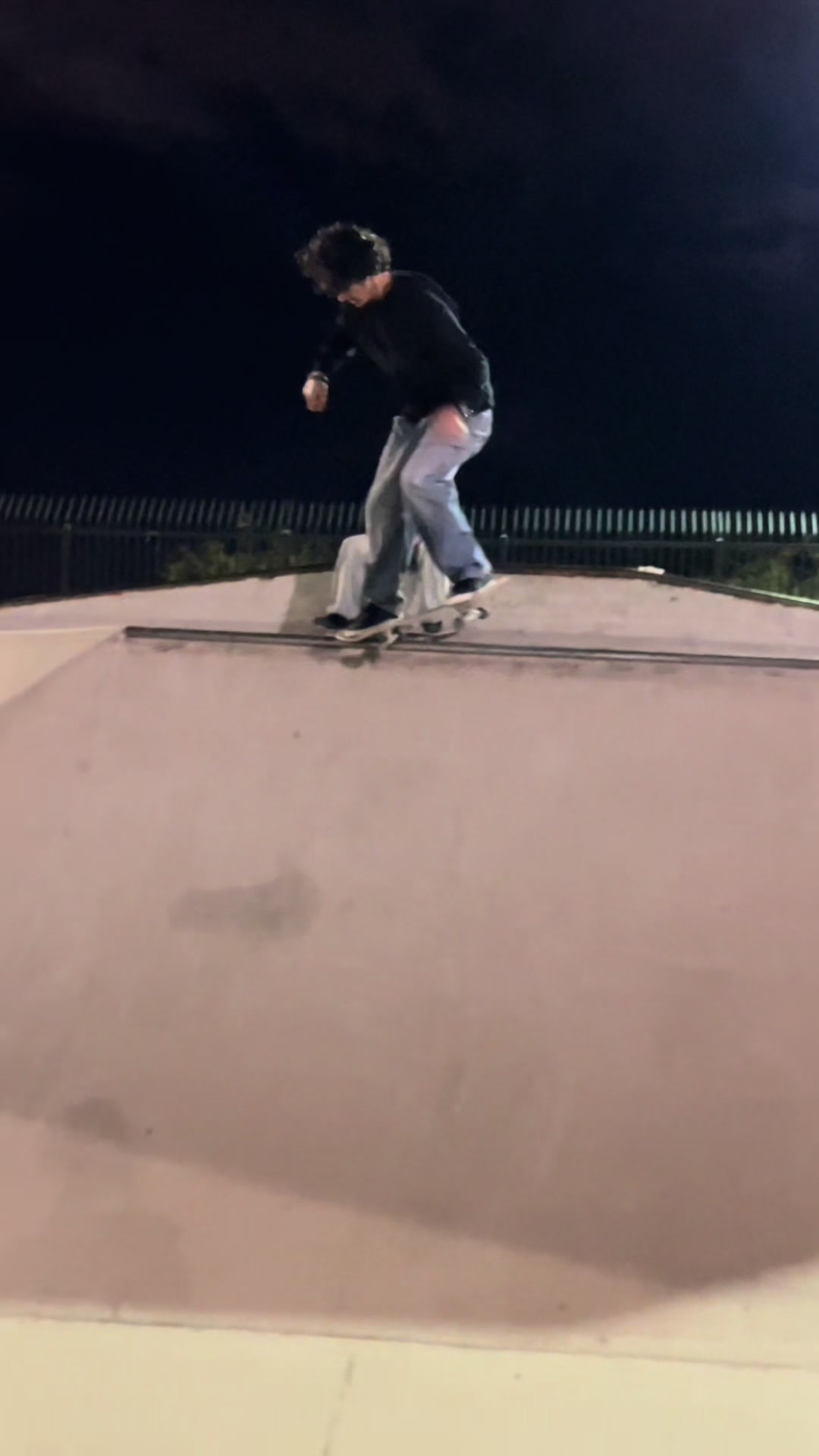 @r3vzy