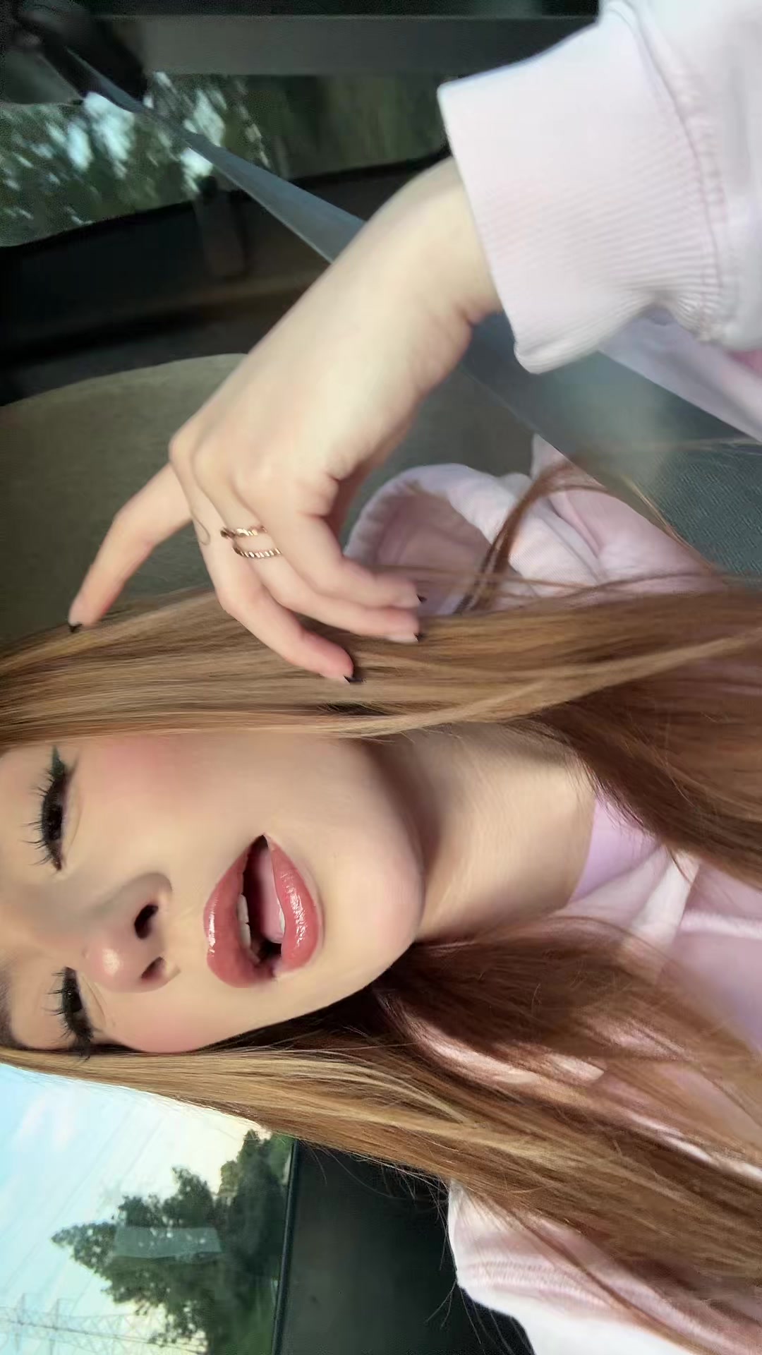 @Celyy
