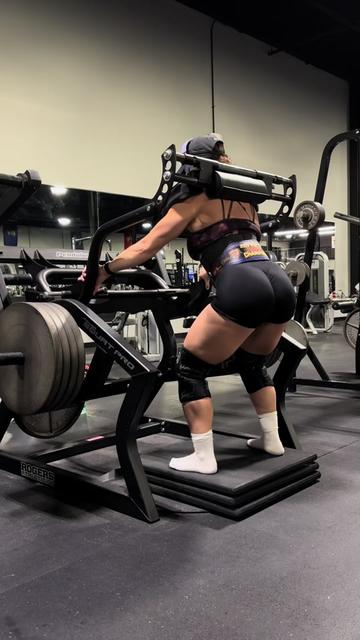 @Riley | IFBB Wellness Pro🌐