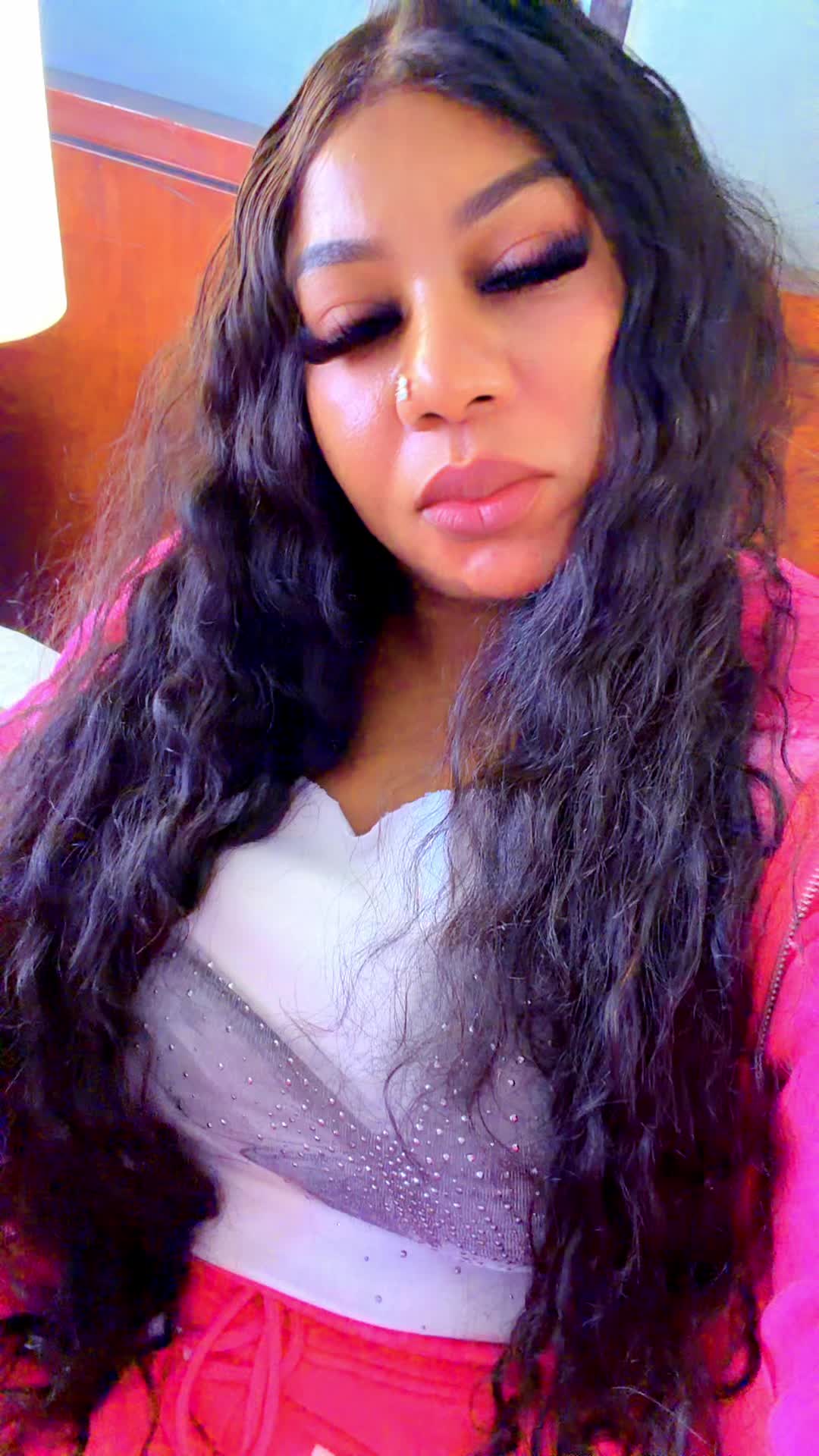 @LolaTokfinds