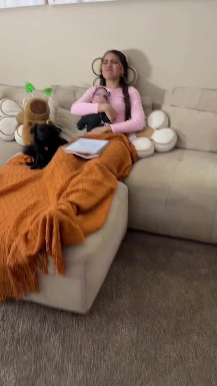 @Ava_Thomas