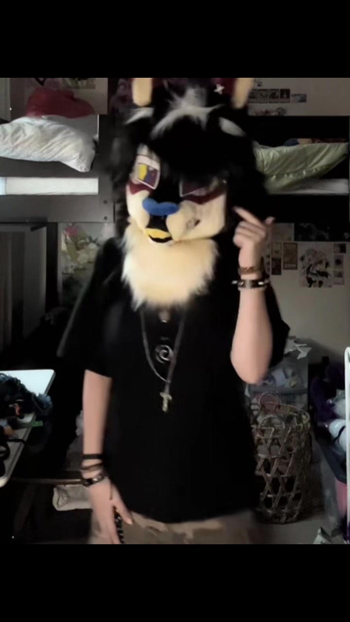 @𝐧𝐨𝐚𝐡 🐾
