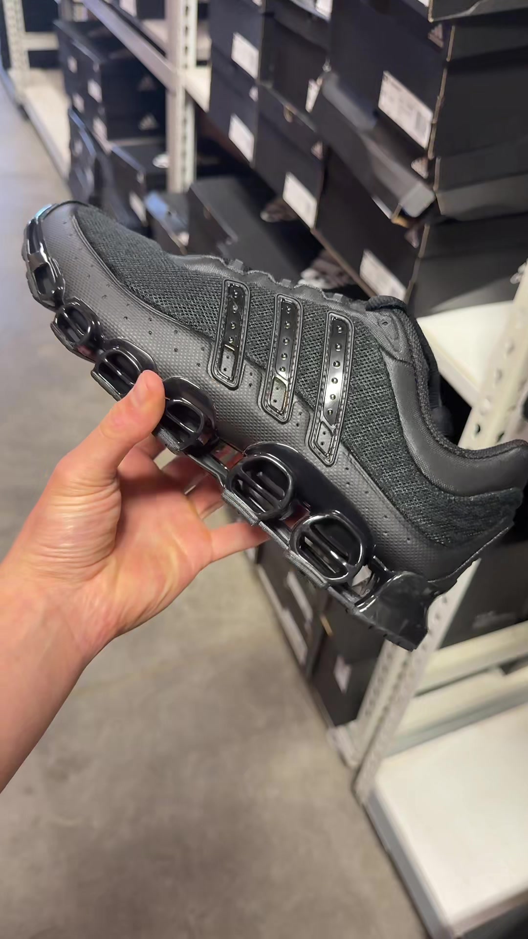 @VERIFIED SNEAKER DEALS
