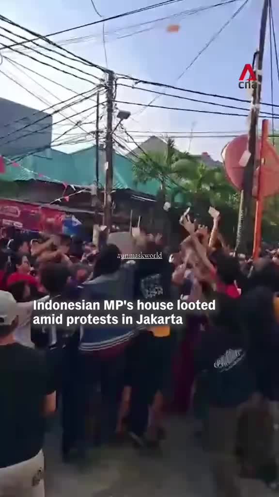 @UNMASKWORLD