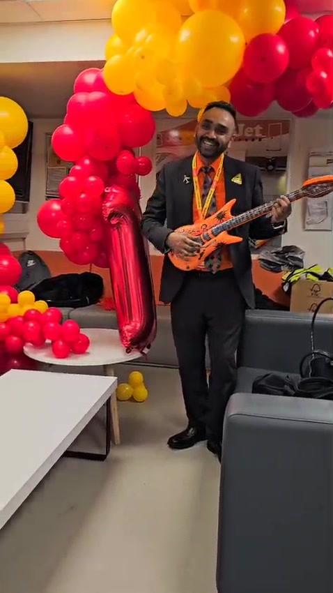 @Saif Khan 🇬🇧