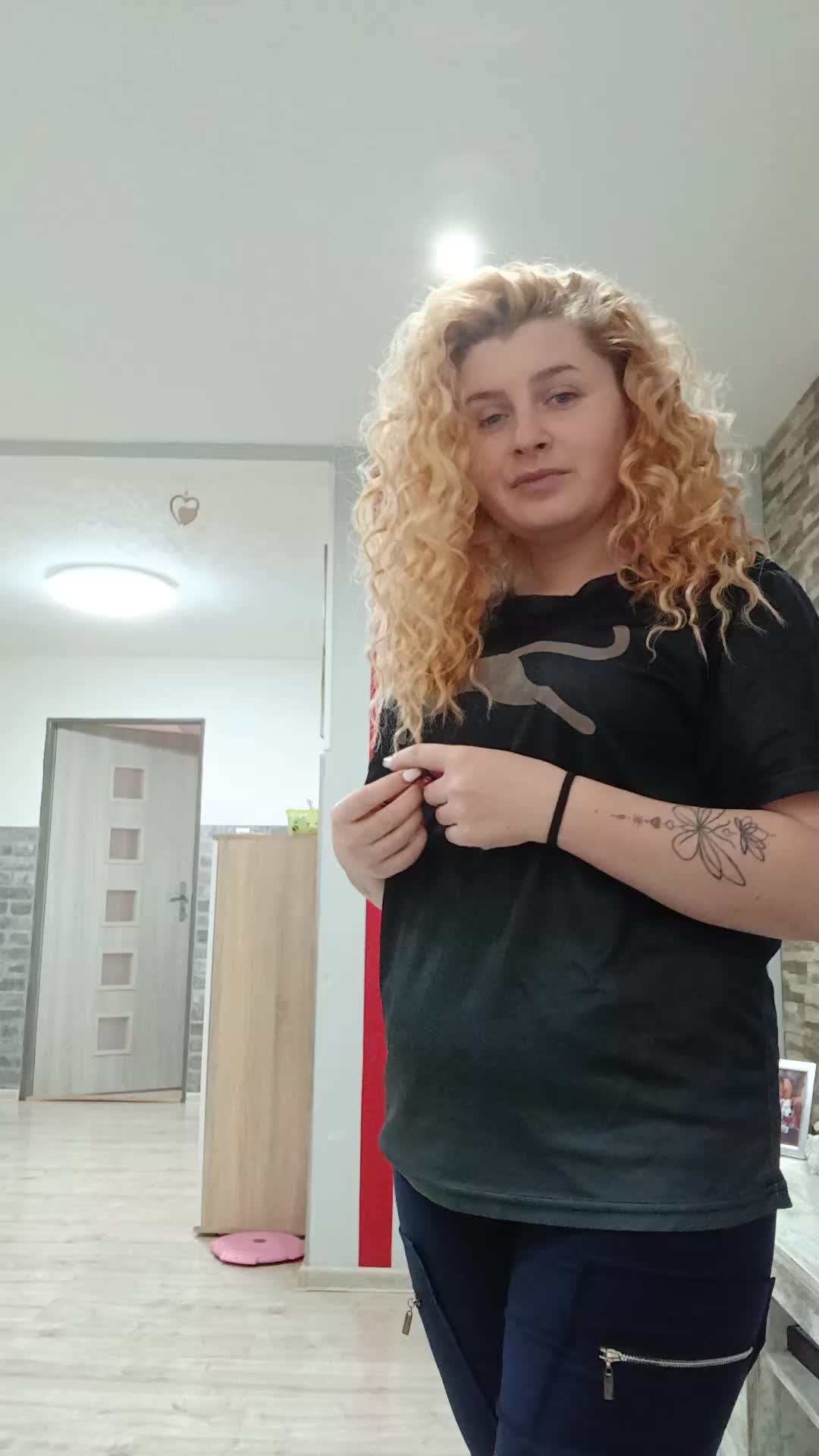 @loowely