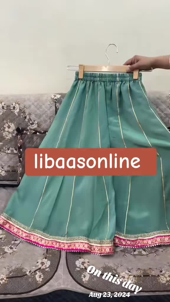 @ਲਿਬਾਸ by ਕੌਰ