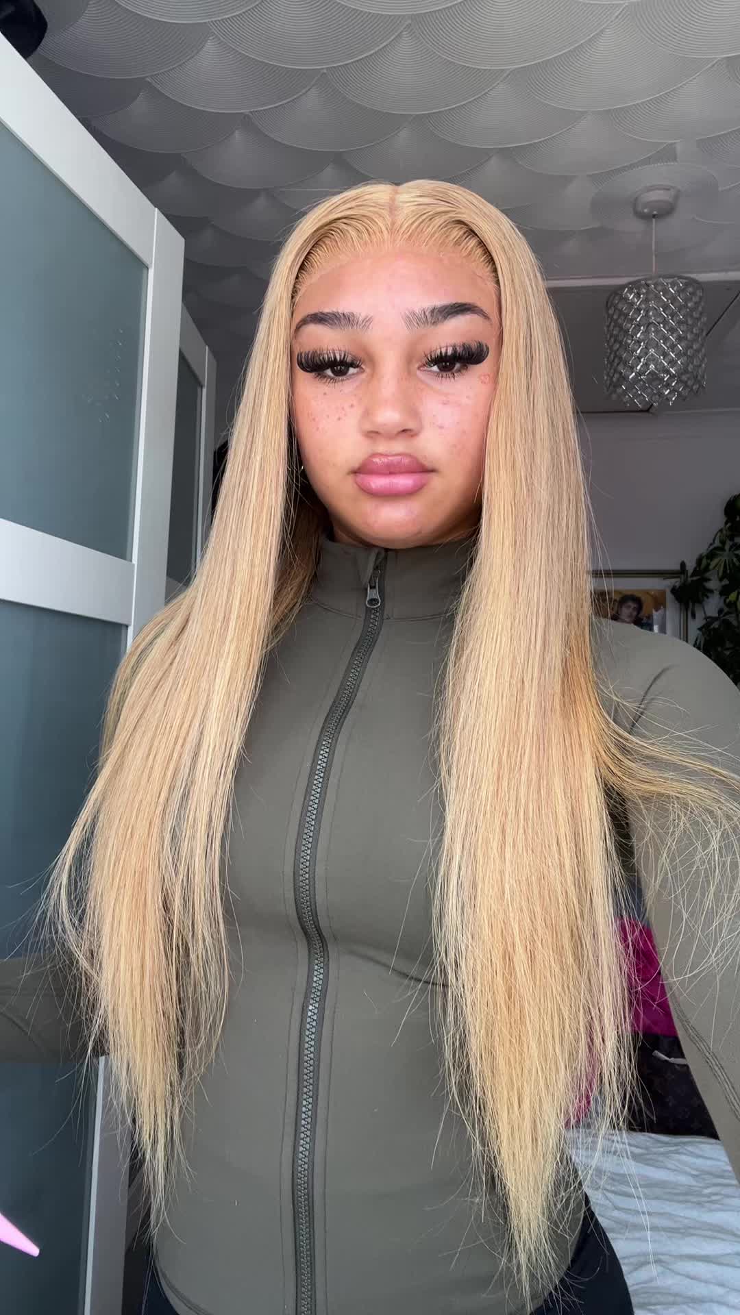 @sofirebz