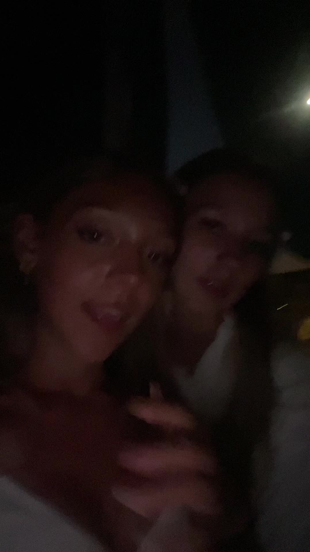@izlatherizzler