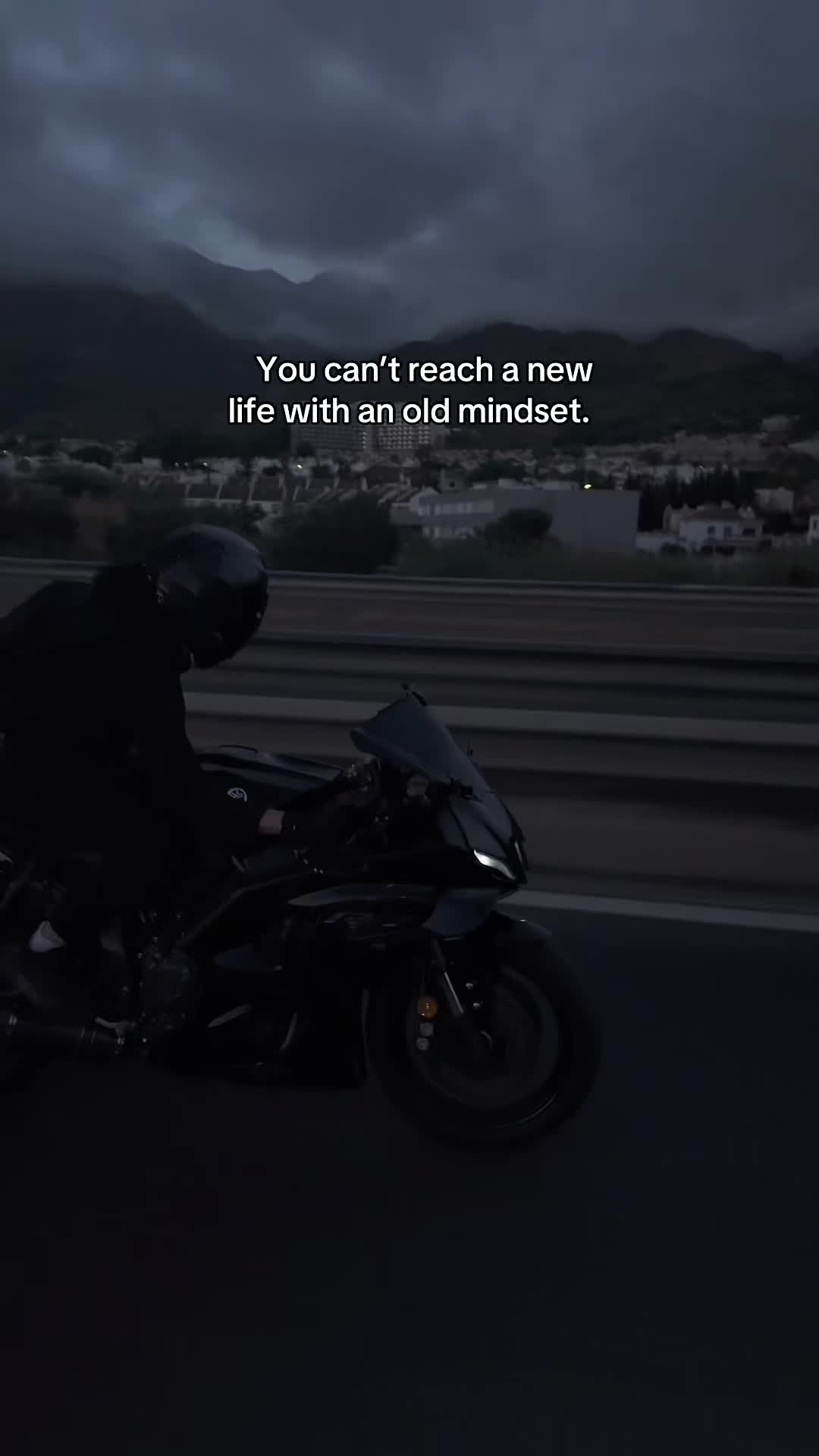 @R7.STORM