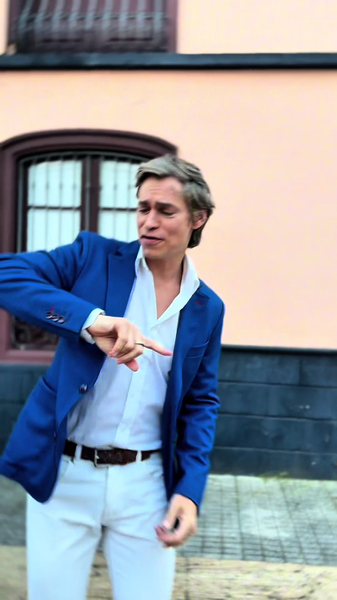 @Carlos Baute
