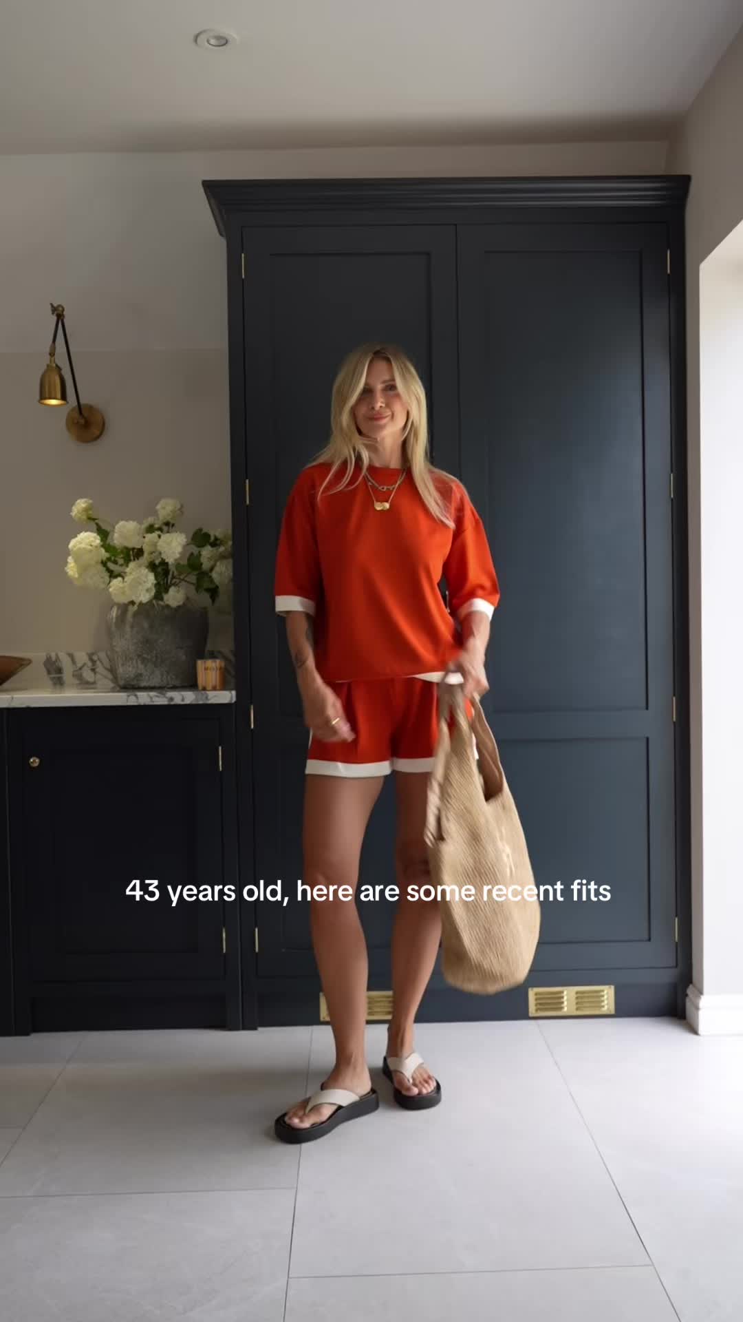 @Cara - Outfit Inspo Over 40