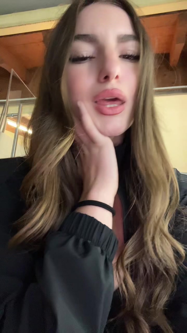 @denisadeaa
