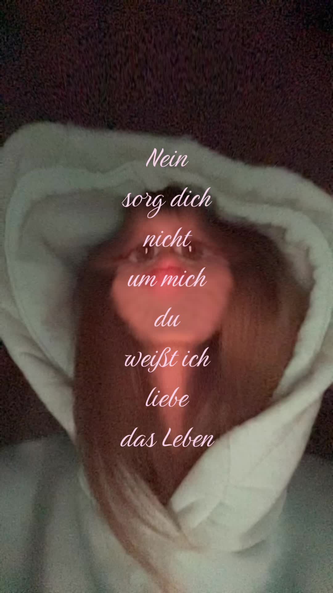 @🀥