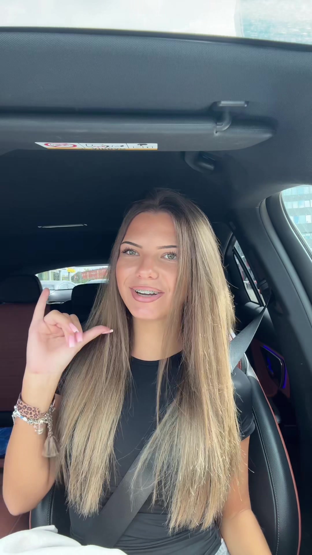 @Anicka