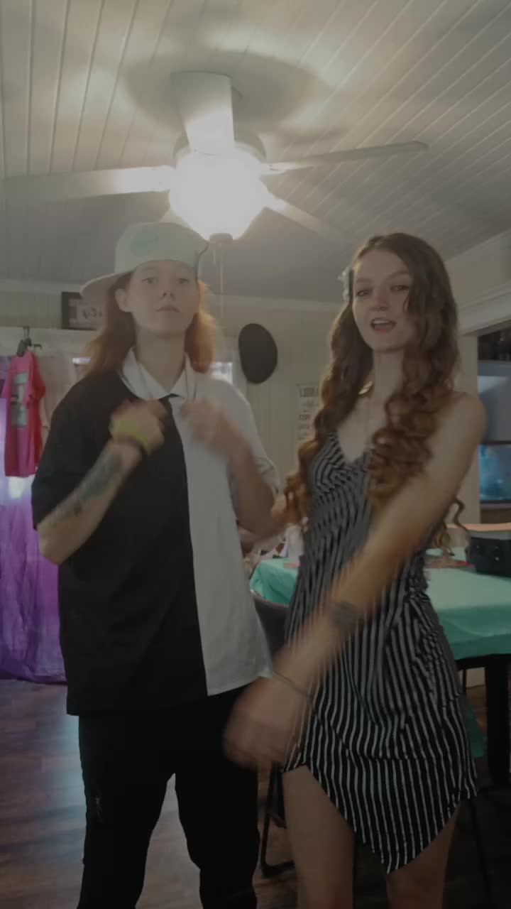 @lindsey_brie