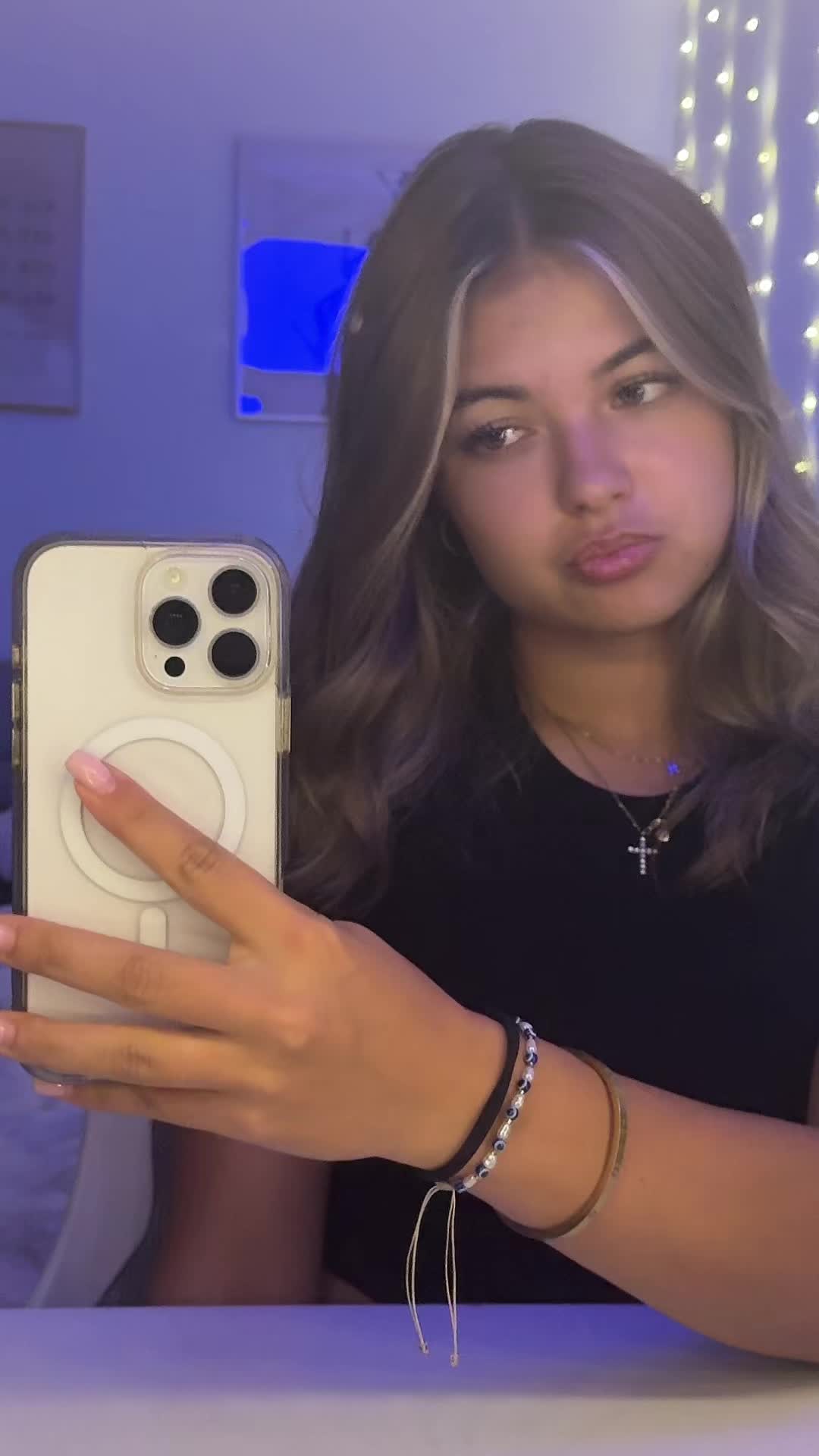 @𝐶𝑎𝑡ℎ𝑙𝑦𝑛