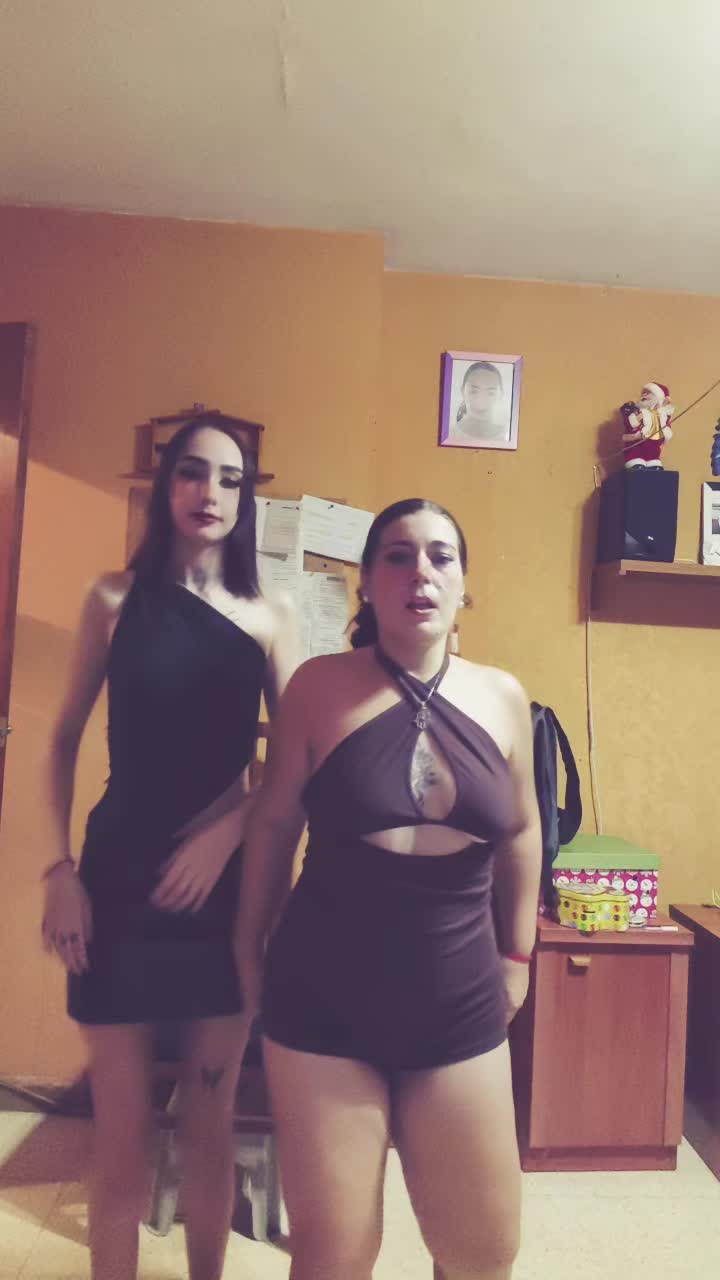 @Melisa Lopez🇷🇴