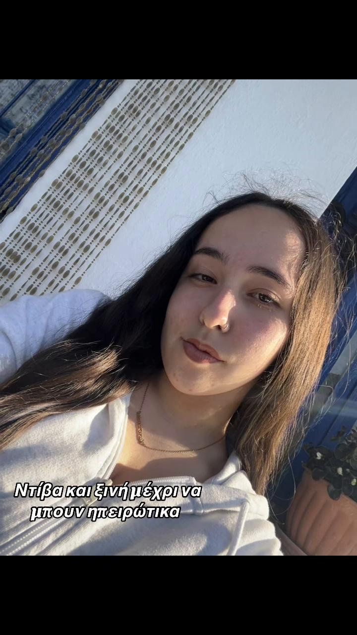 @👩🏻🦱