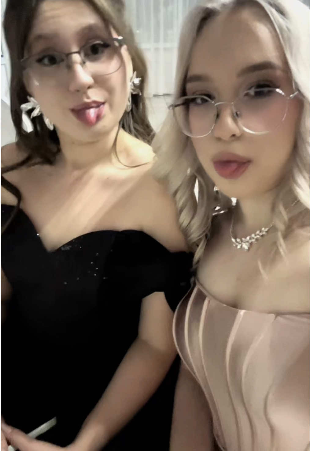 @luz.lunar