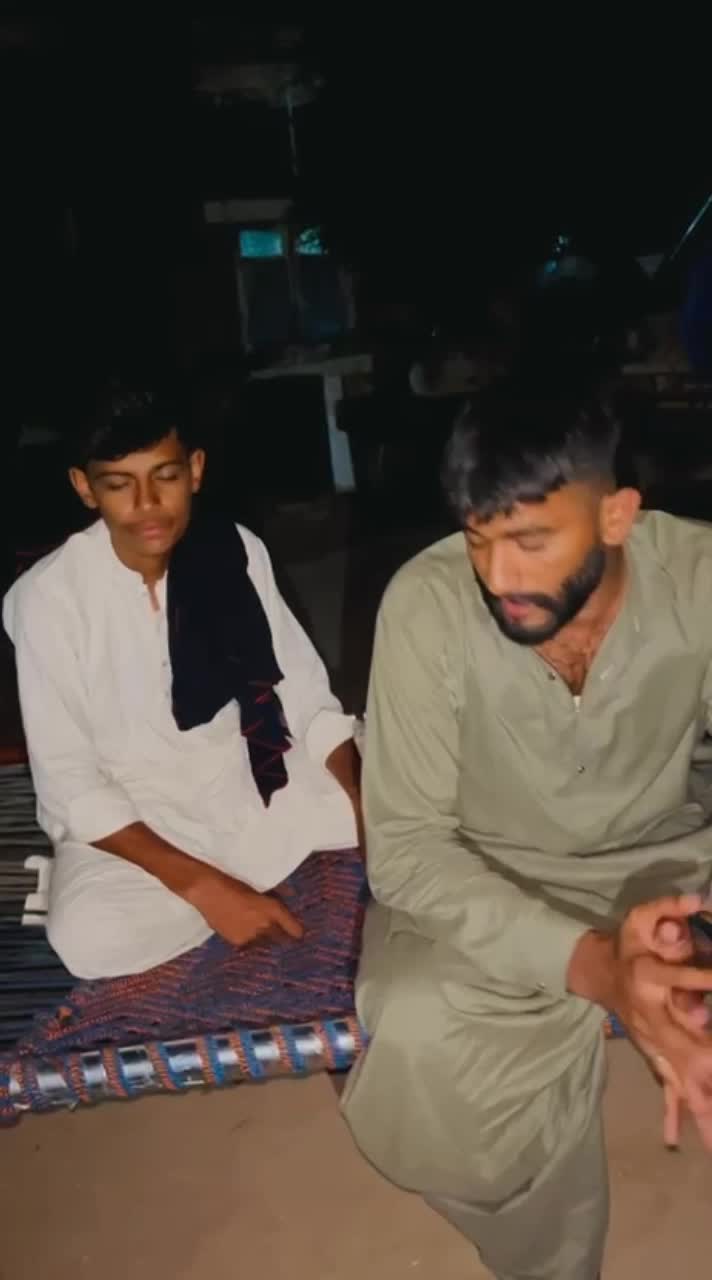 @😂 ملتانی ٹوپی باز 🤪