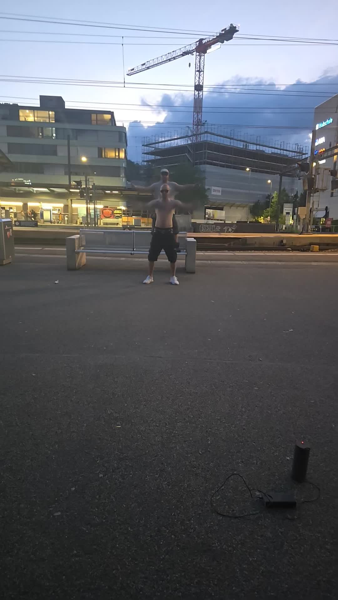 @Schwizer54🇨🇭