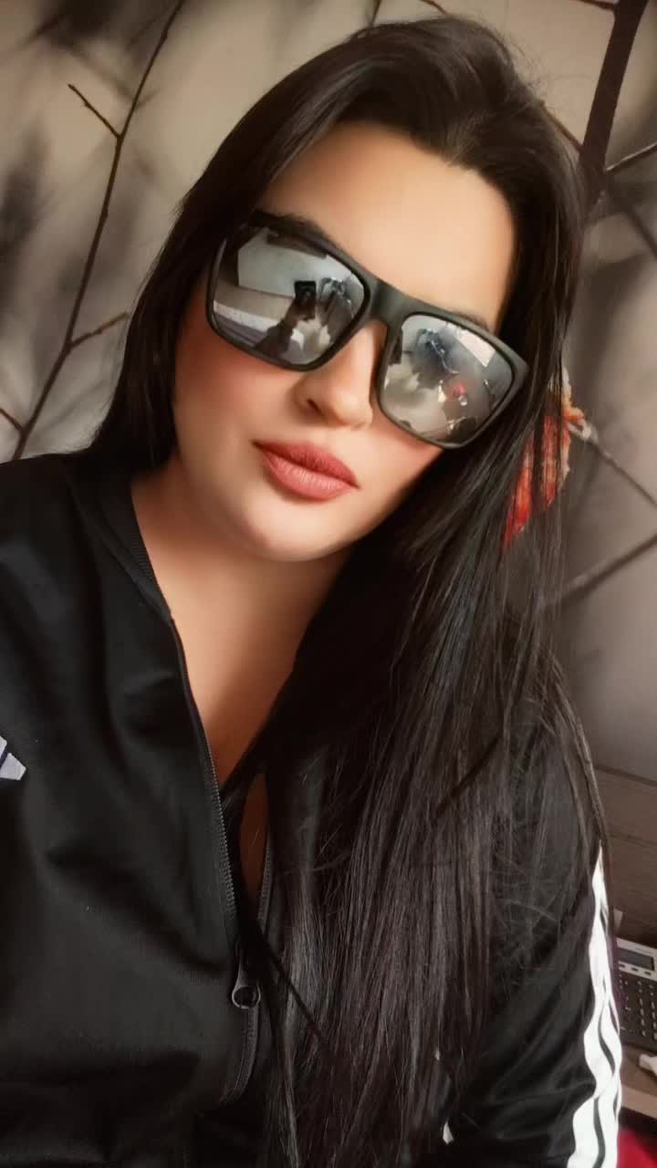 @LatinaEspañaJulianaOcampo👑