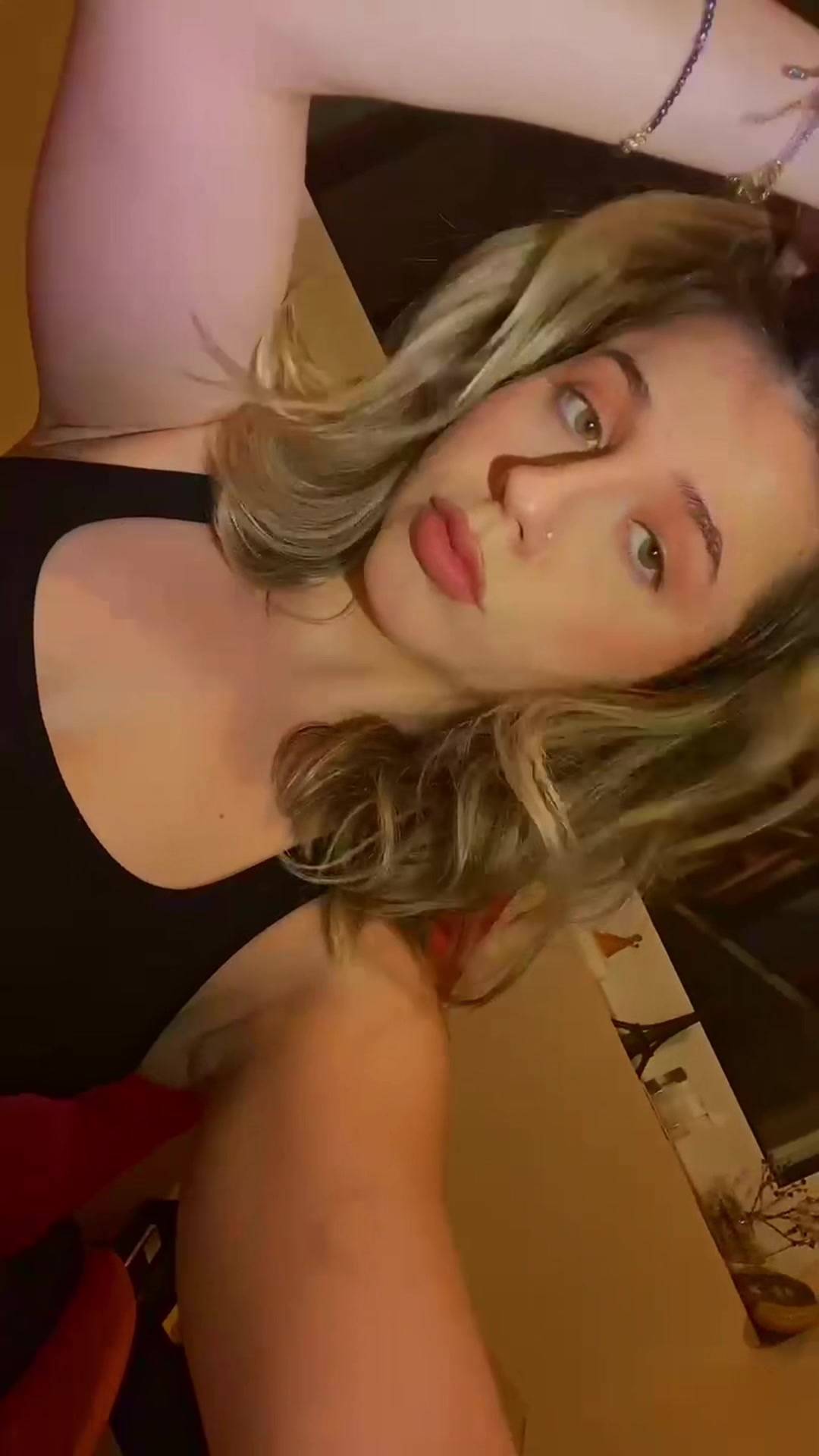 @Viviana🪭