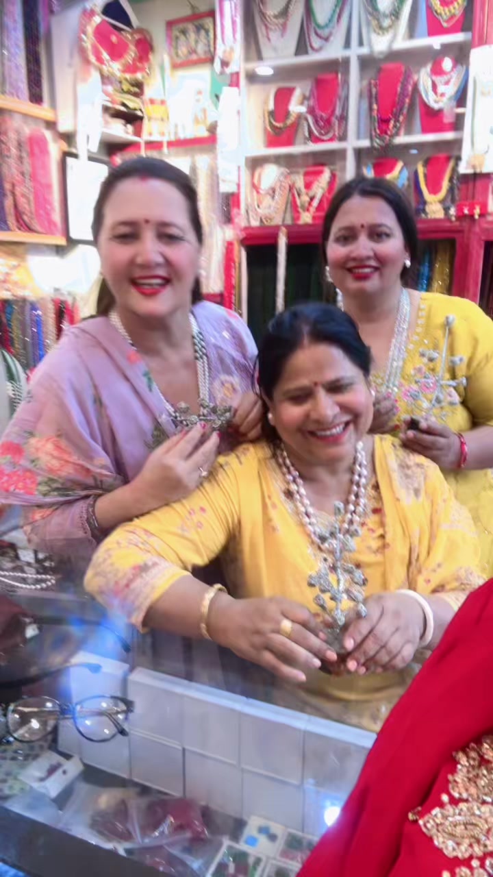 @ЁЯз┐Divya thakuri ЁЯз┐(рдбрд┐рдЬрд╛рдЗрдирд░)ЁЯз┐