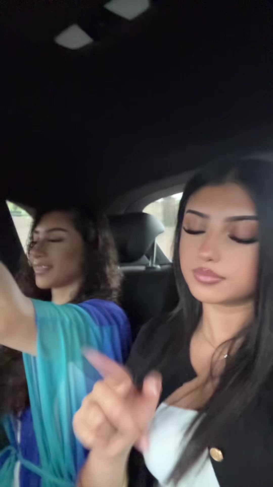 @notriiakaur