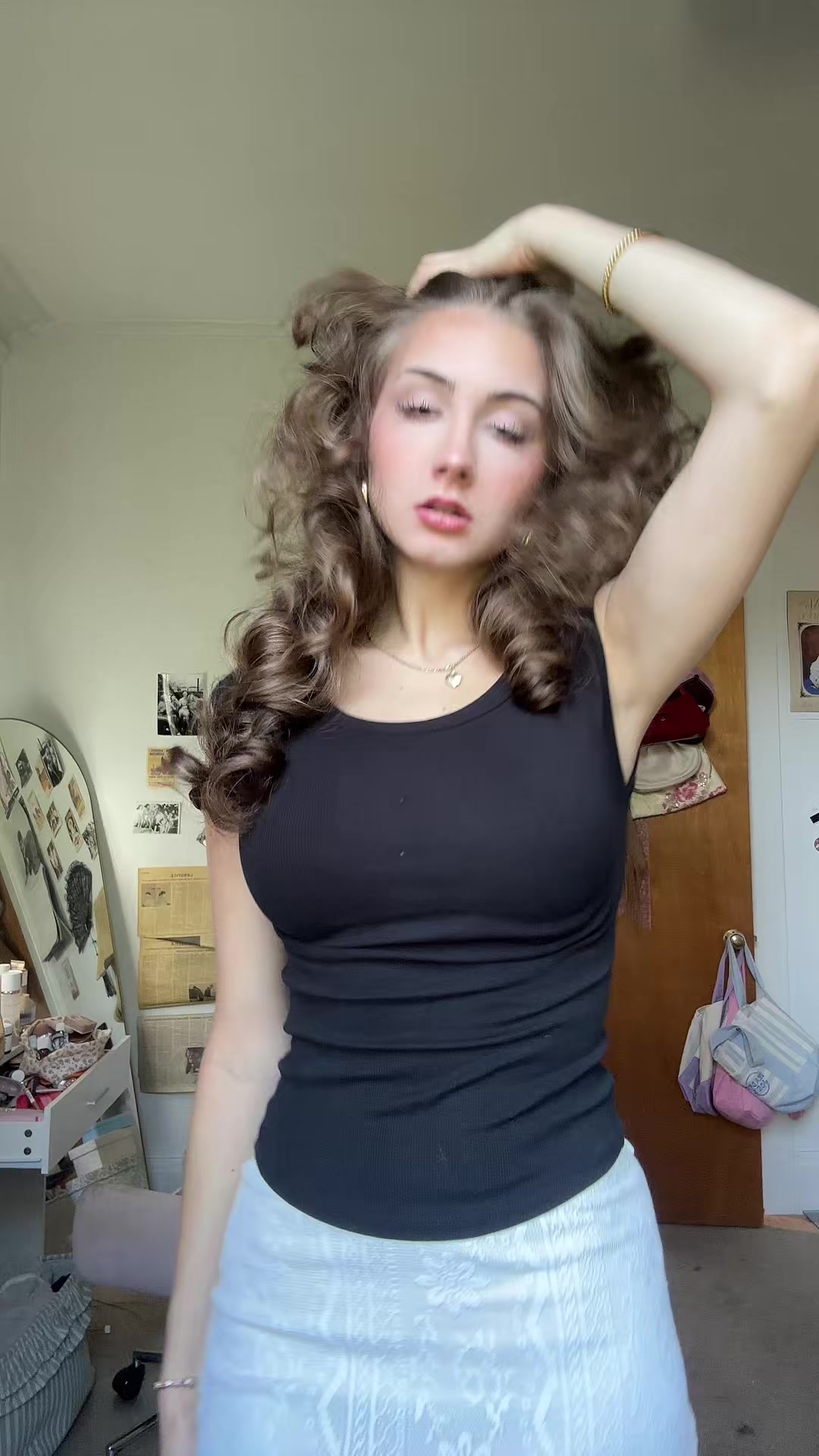 @Ana