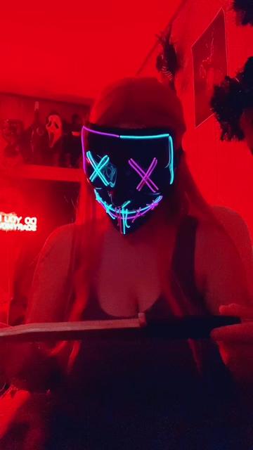 @horror queen 🧟♀️👑