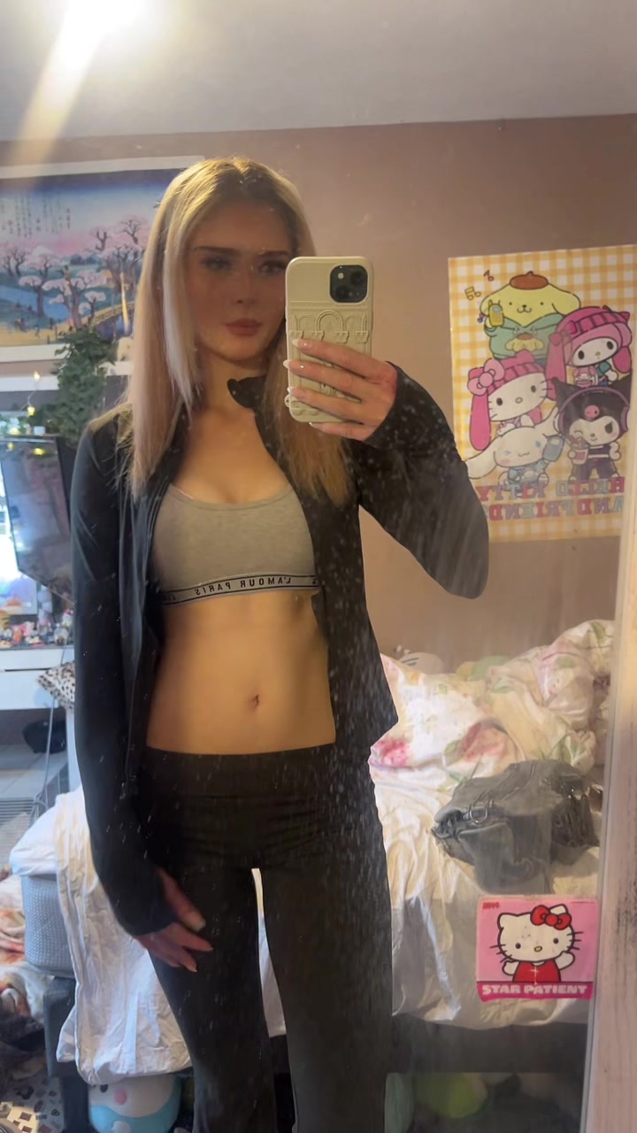 @️m 🐆🧁