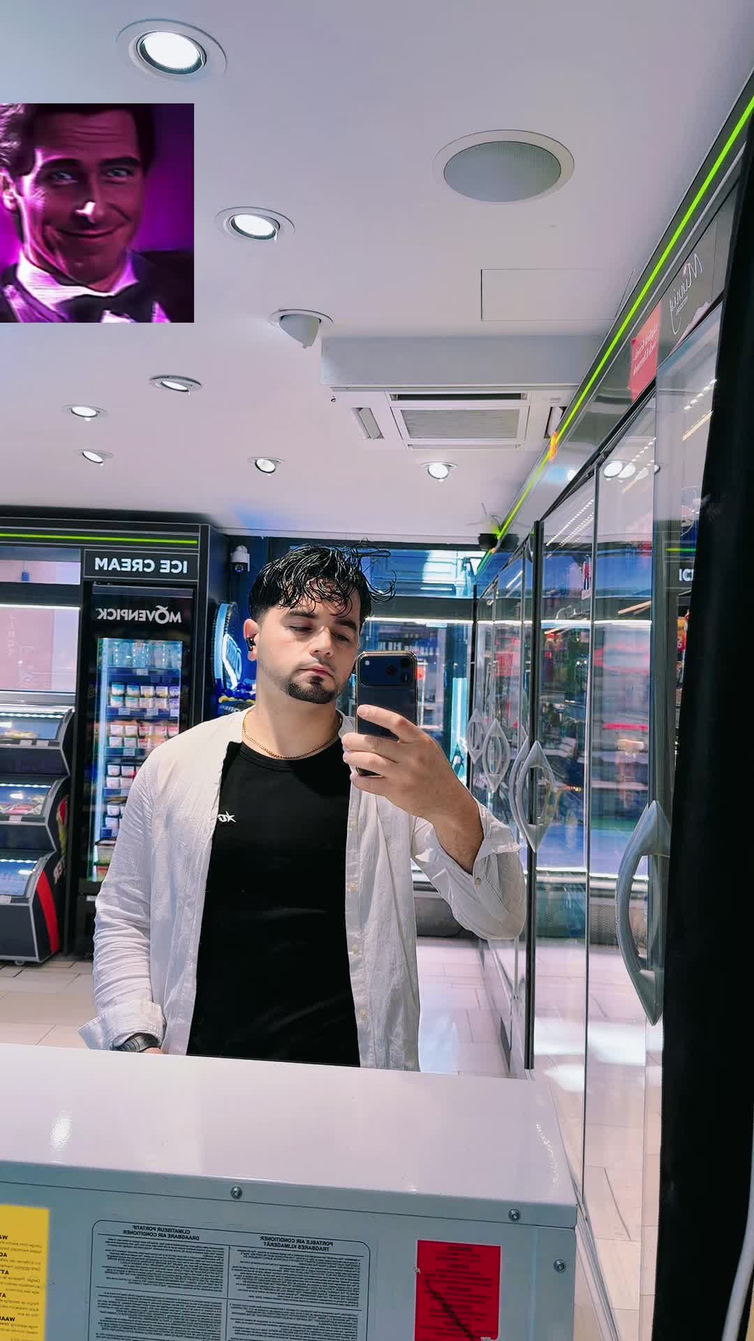 @Armani 💕🇨🇭🇦🇫