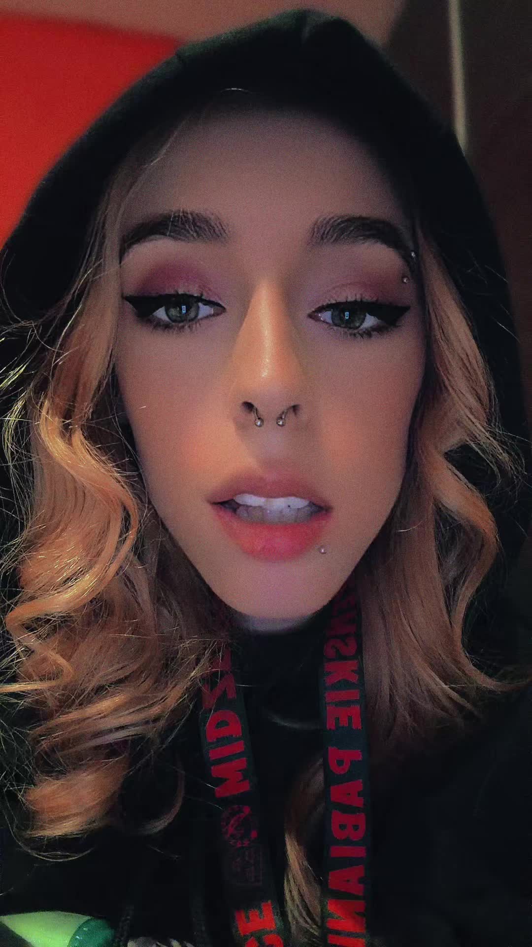 @Skazana_❤️🤍❤️