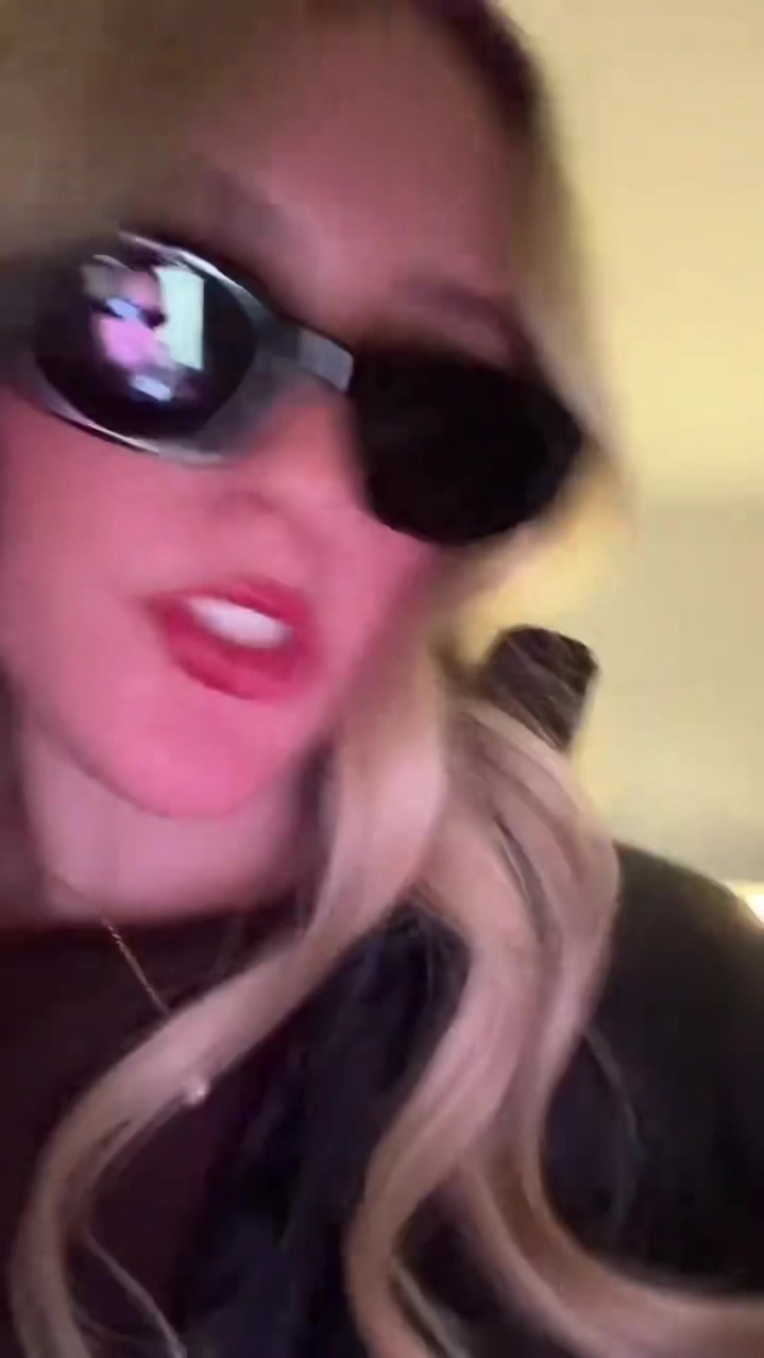 @glitterqueef6969