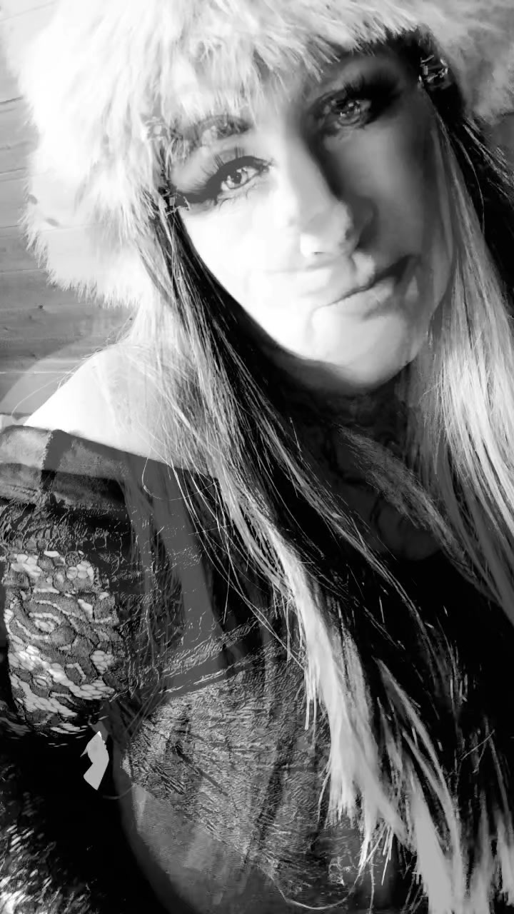 @🔥_Techno_Queen_🔥