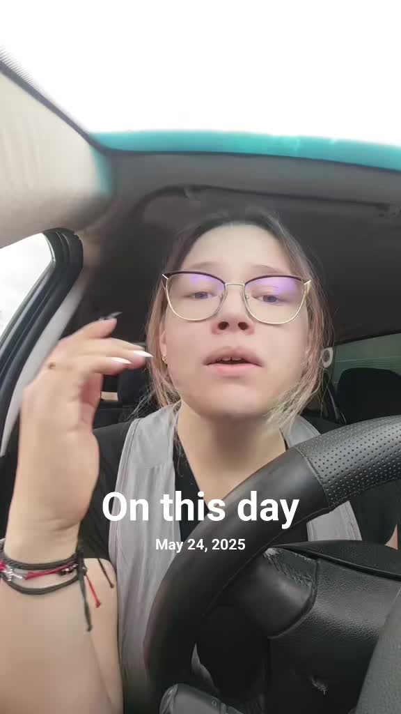 @Gabbie Y