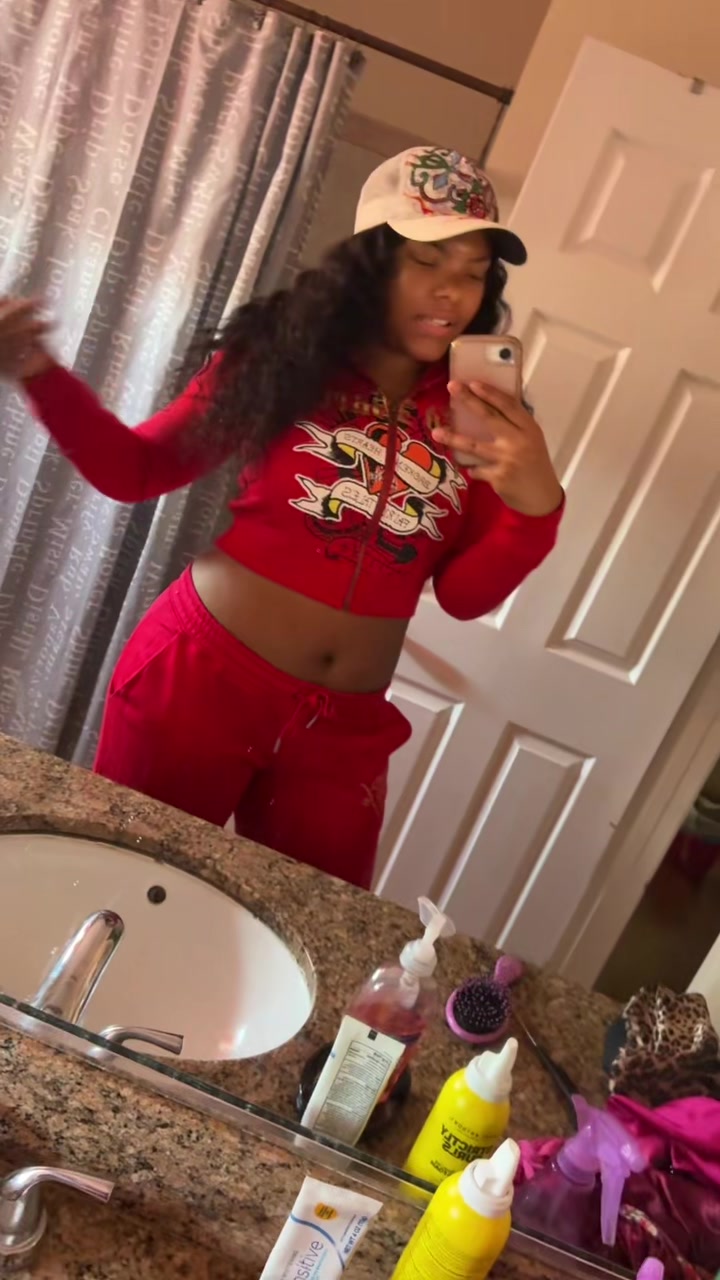 @thatgirlcycy8_