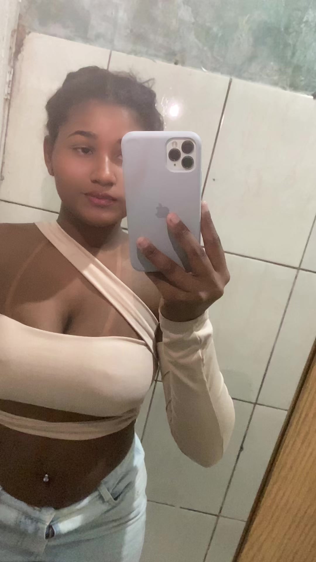 @naay.silva011