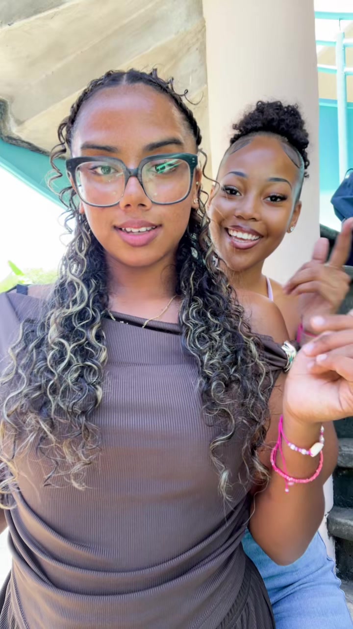 @riri_gwen_