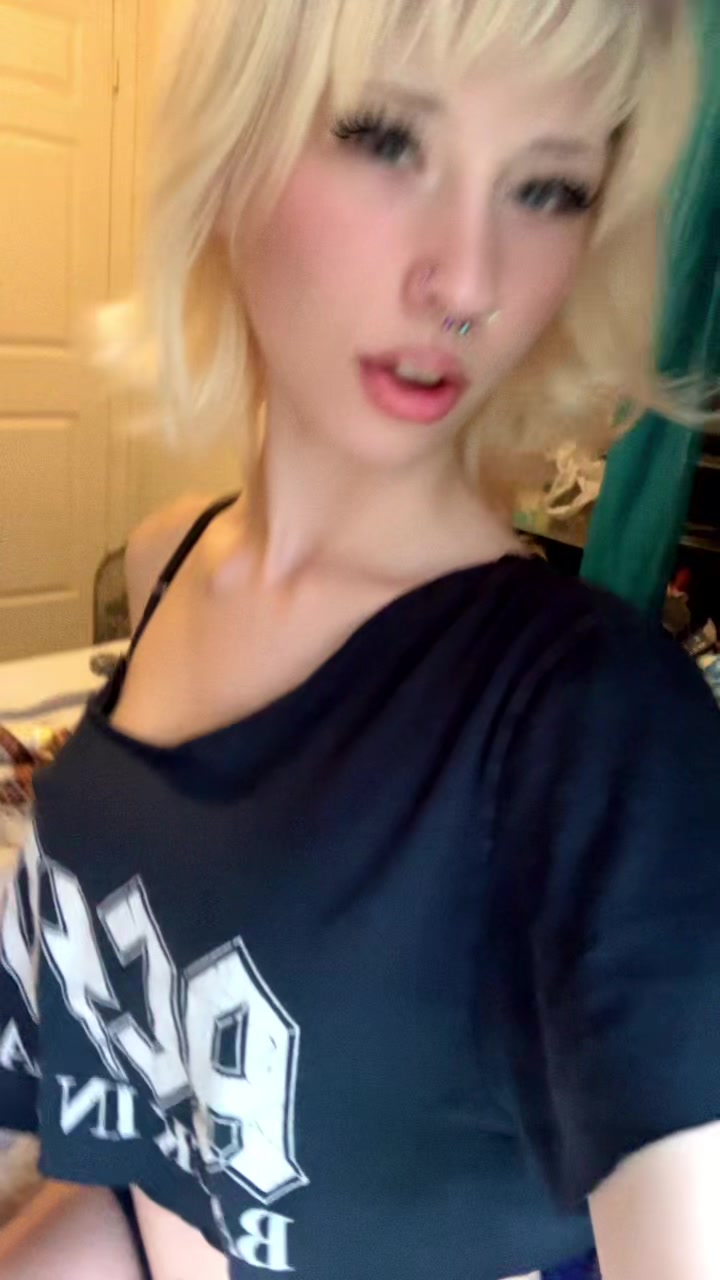 @Mikaelynn